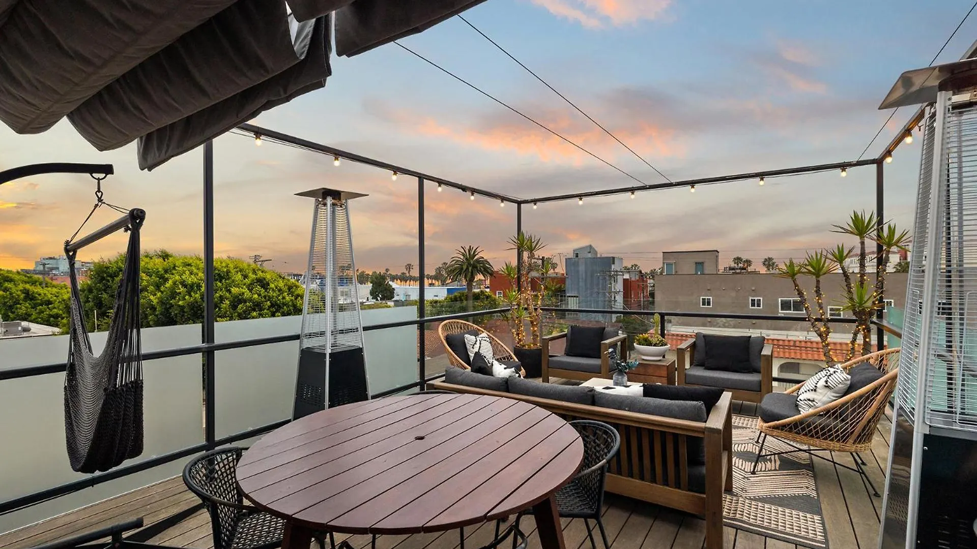 Venice Rooftop 5Bd 4 Bt Steps From The Beach Villa Los Angeles 0*,  United States
